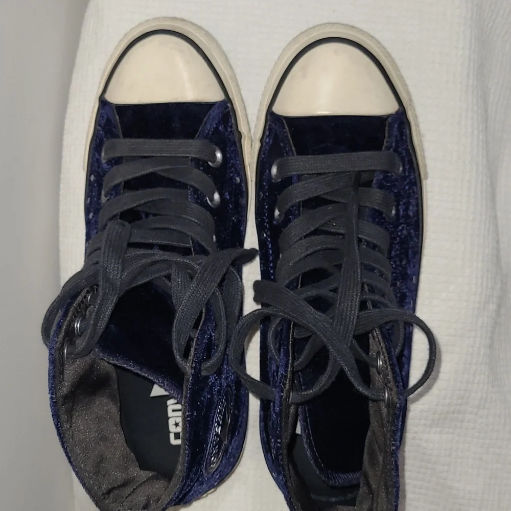CONVERSE Velvet Size 7 Navy High-Top Sneakers with Studs - Picture 13 of 15